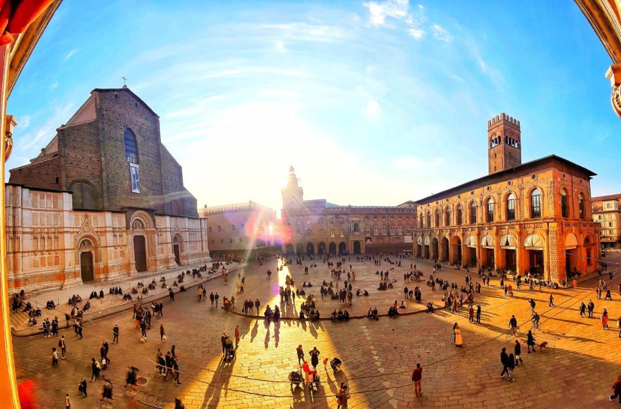 Urbanicooh Paracelso - Piazza Maggiore View Болоня Екстериор снимка
