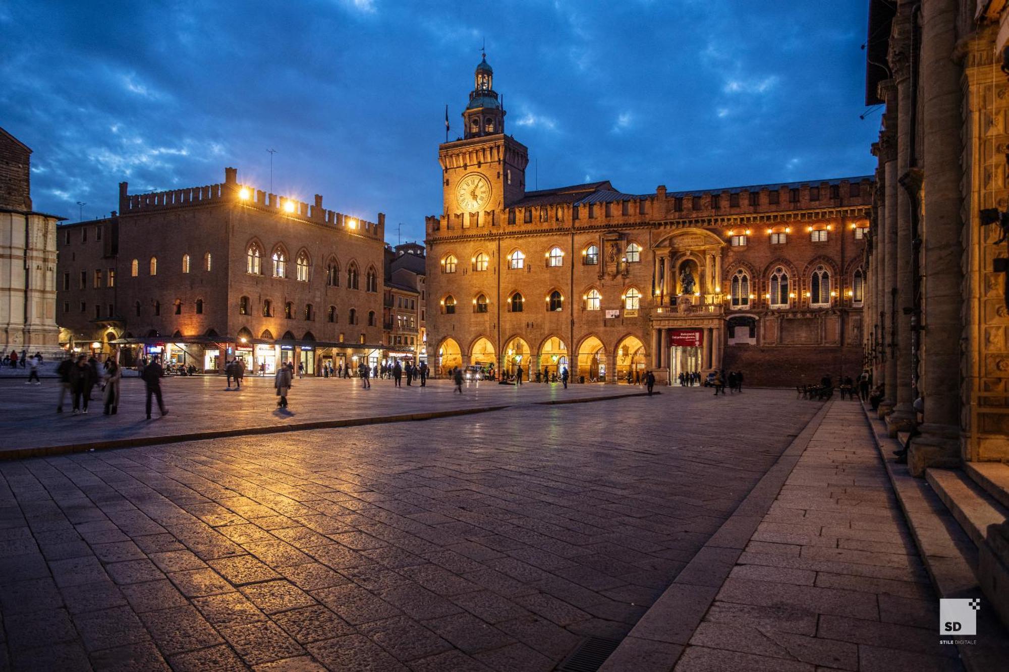 Urbanicooh Paracelso - Piazza Maggiore View Болоня Екстериор снимка